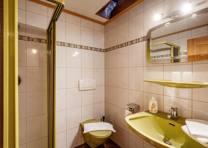 Oberlacken * سانكت يوهان ان تيرو